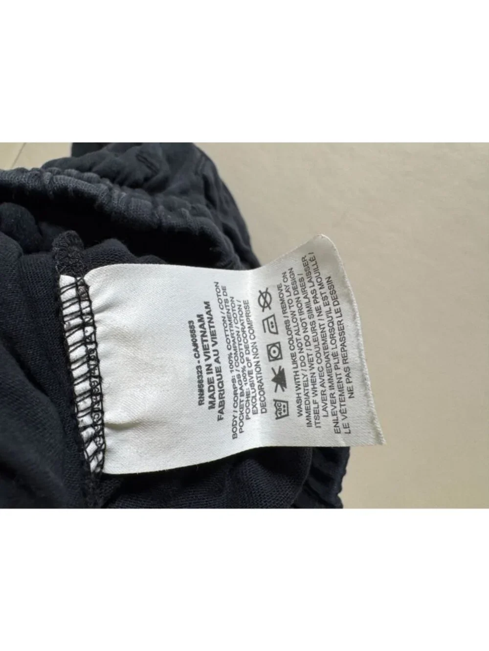Nike Boys Black Athletic Shorts Kids XS Cotton Logo Embroidered Elastic Waist Dr